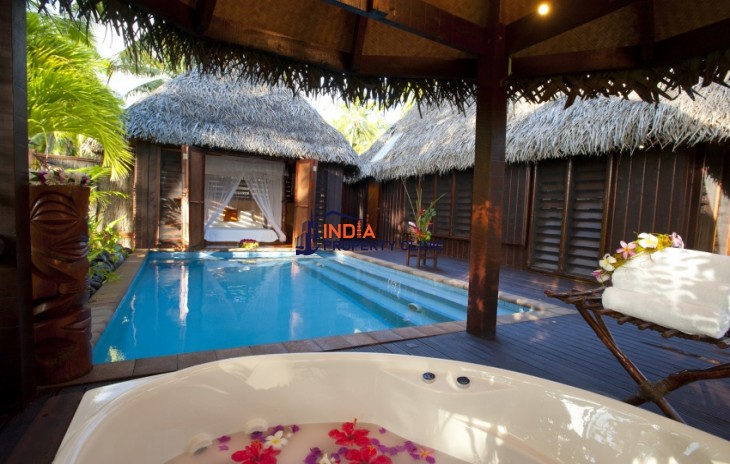 Royal Honeymoon Pool Villa For Sale in Aitutaki