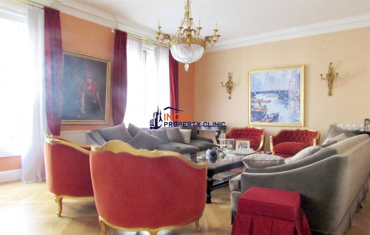 French Style Apartment  For Sale in Buenos Aires