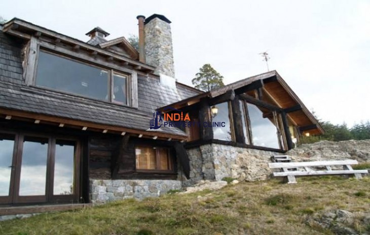 Residential House For Sale in Bariloche, Rio Negro