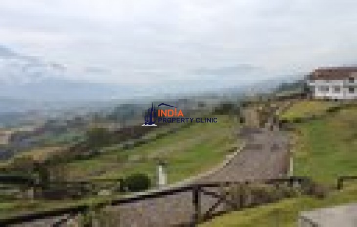 Residential House For Sale in Otavalo