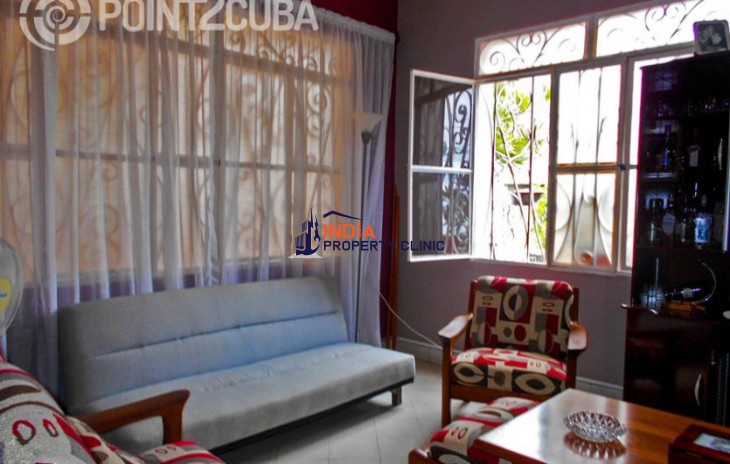 6 Bedroom Apartment For Sale in Vedado Havana
