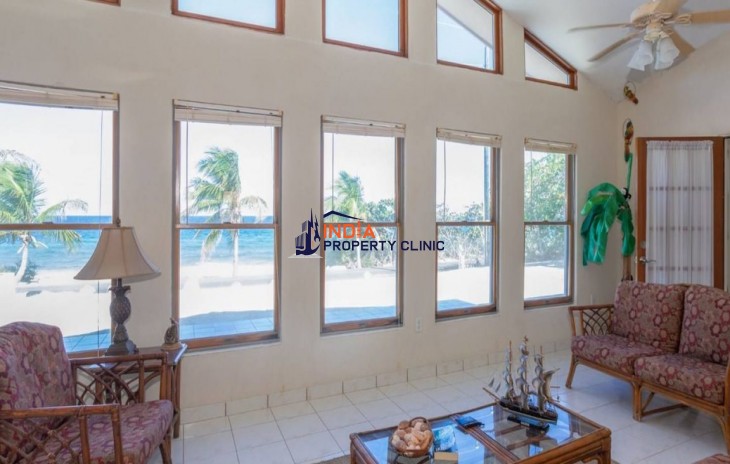3 Bedroom Beach House for Sale in Stake Bay